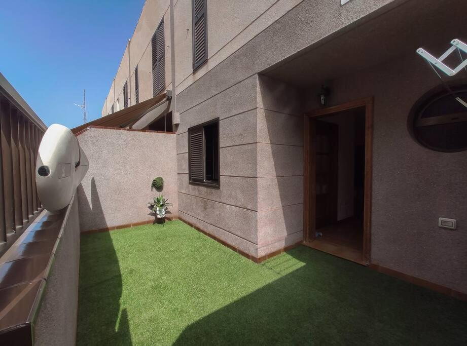 Duplex In Quiet Zone, Next To Sea, Fast Wifi El Médano Exterior foto